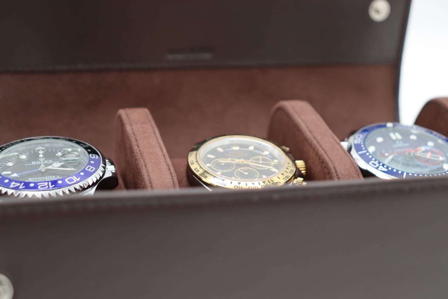 WhatsApp Image 2024-02-02 at 16.29.19 (2) Watch Roll da 2