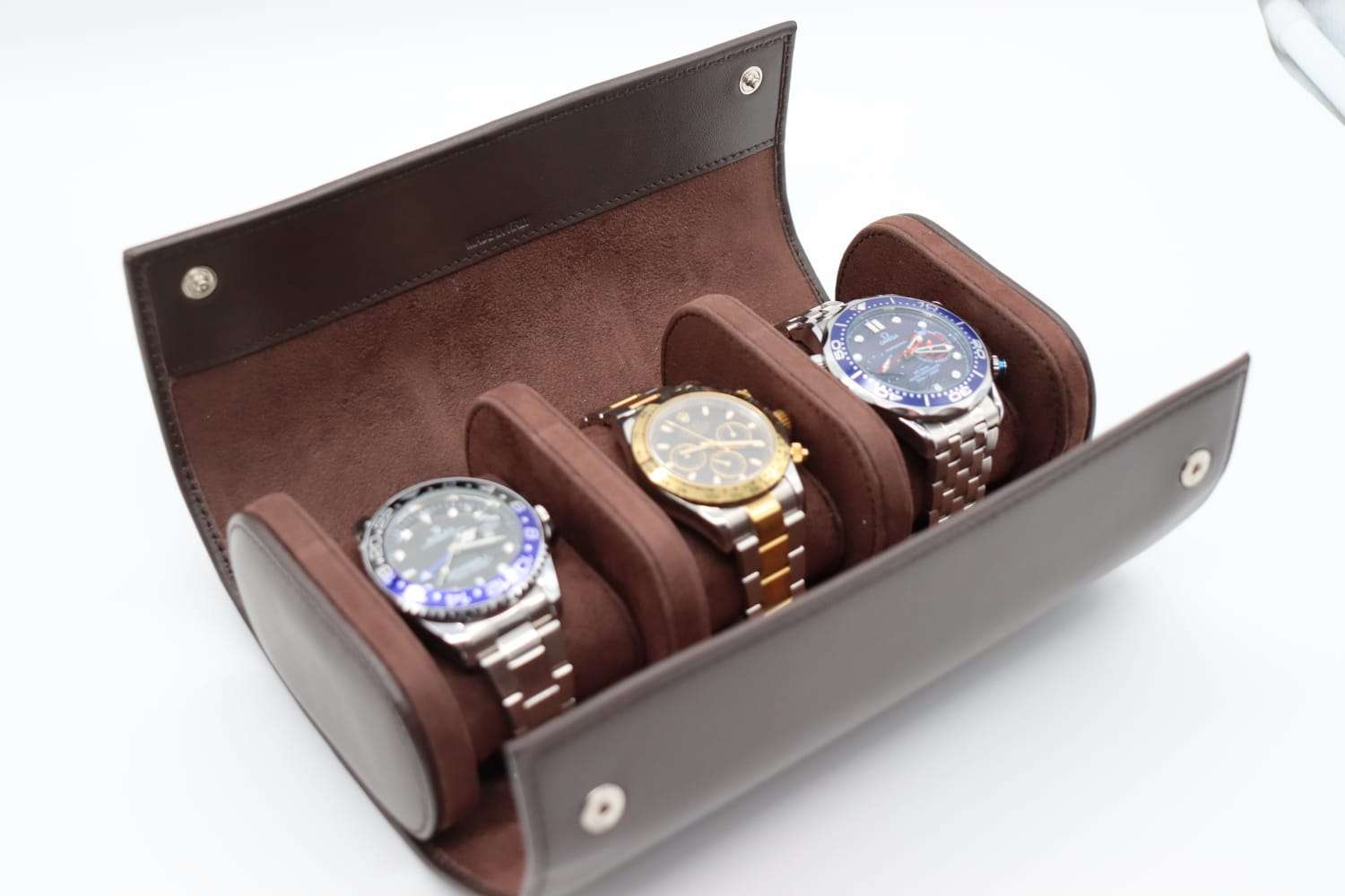 WhatsApp Image 2024-02-02 at 16.29.20 (4) Watch Roll of 3